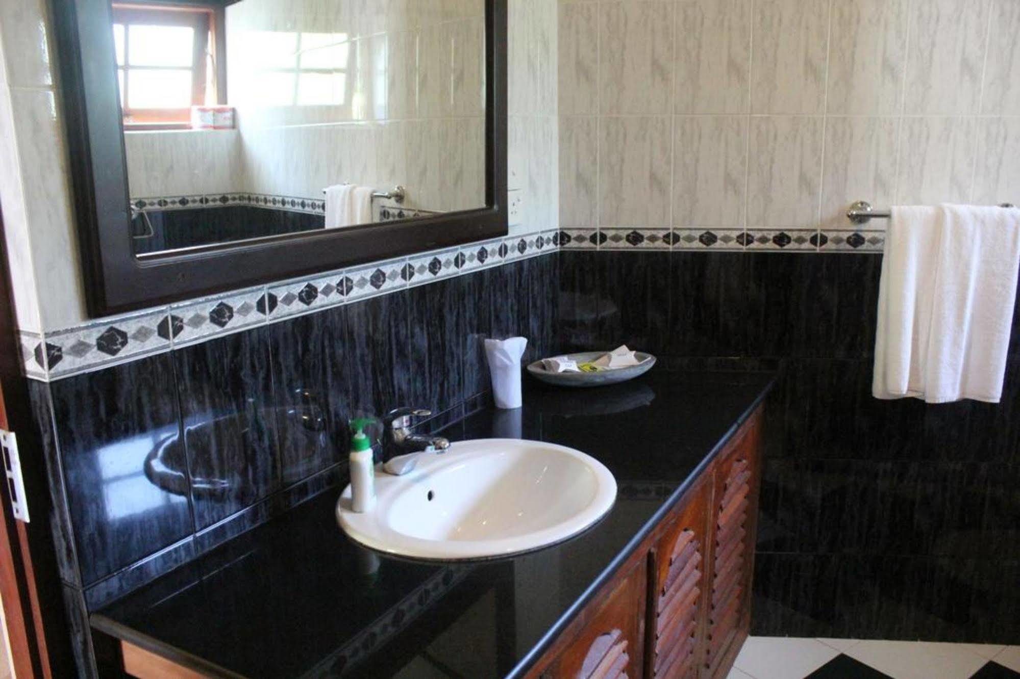 Hotel Bentota Village Extérieur photo