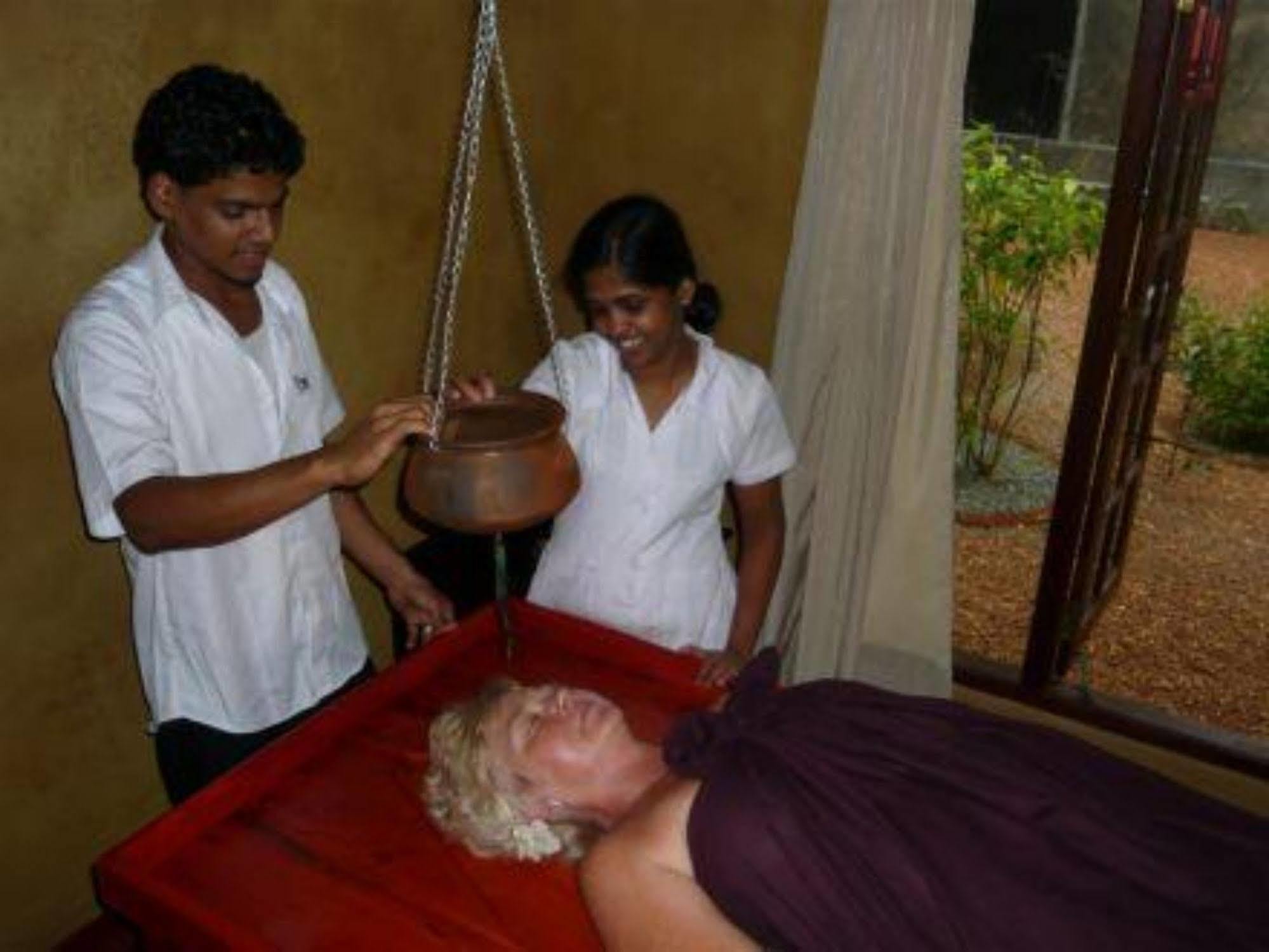 Hotel Bentota Village Extérieur photo