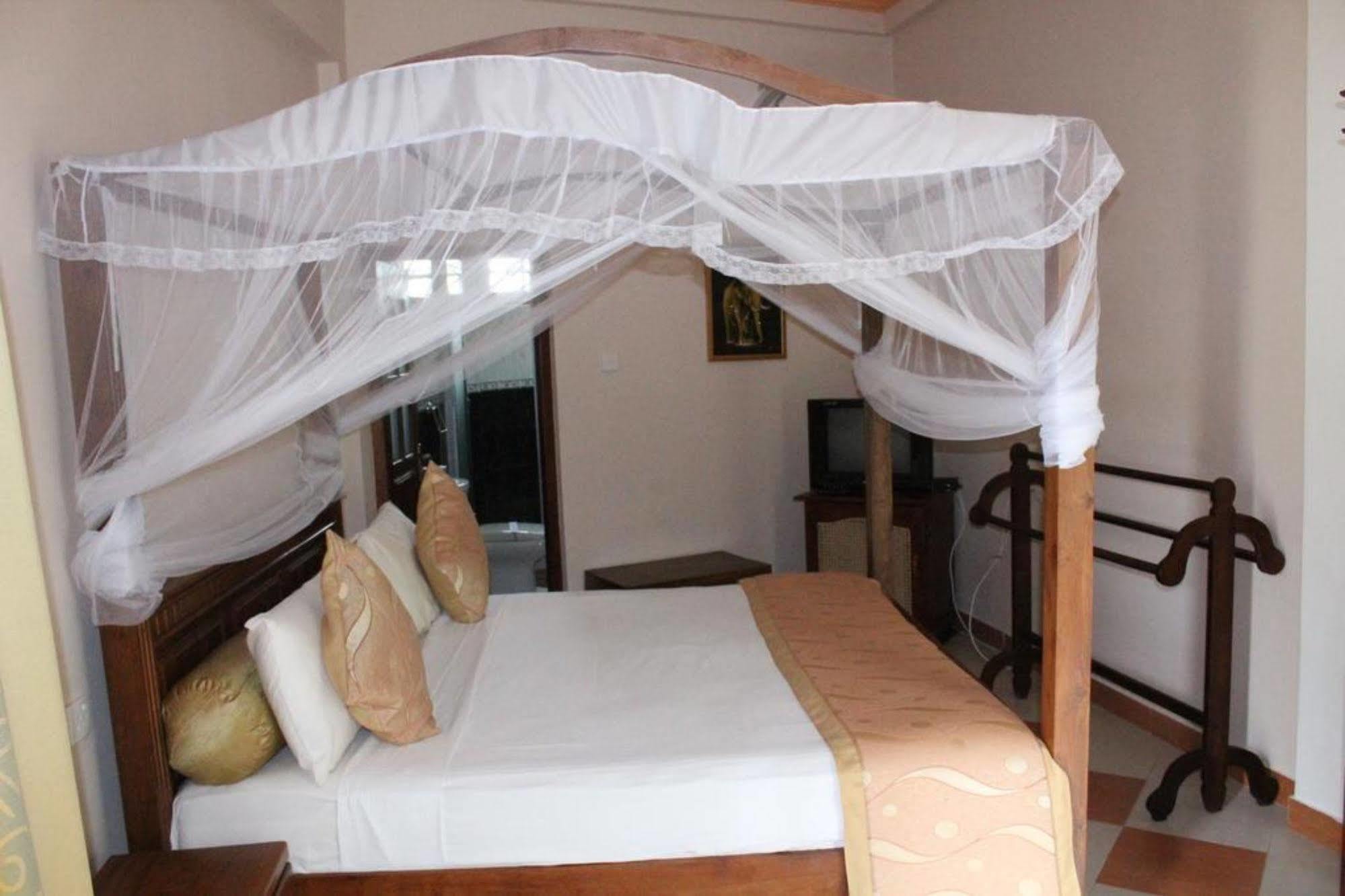 Hotel Bentota Village Extérieur photo