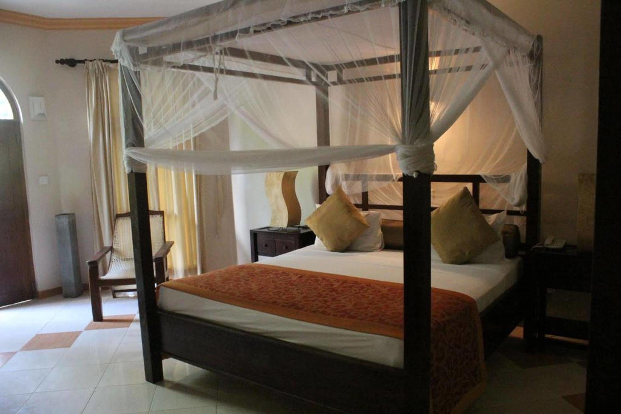 Hotel Bentota Village Extérieur photo