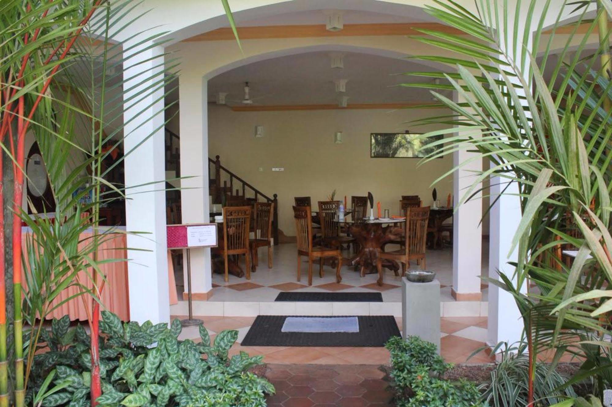 Hotel Bentota Village Extérieur photo